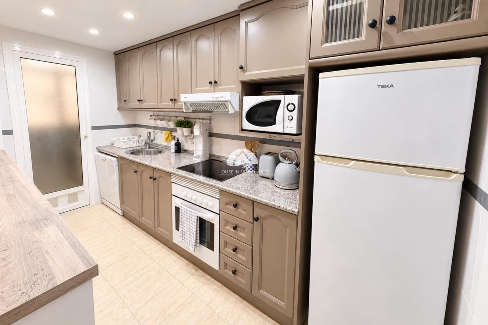 2 bedroom Apartment for sale in Playa Flamenca with pool - € 219,900 (Ref: 10158875)