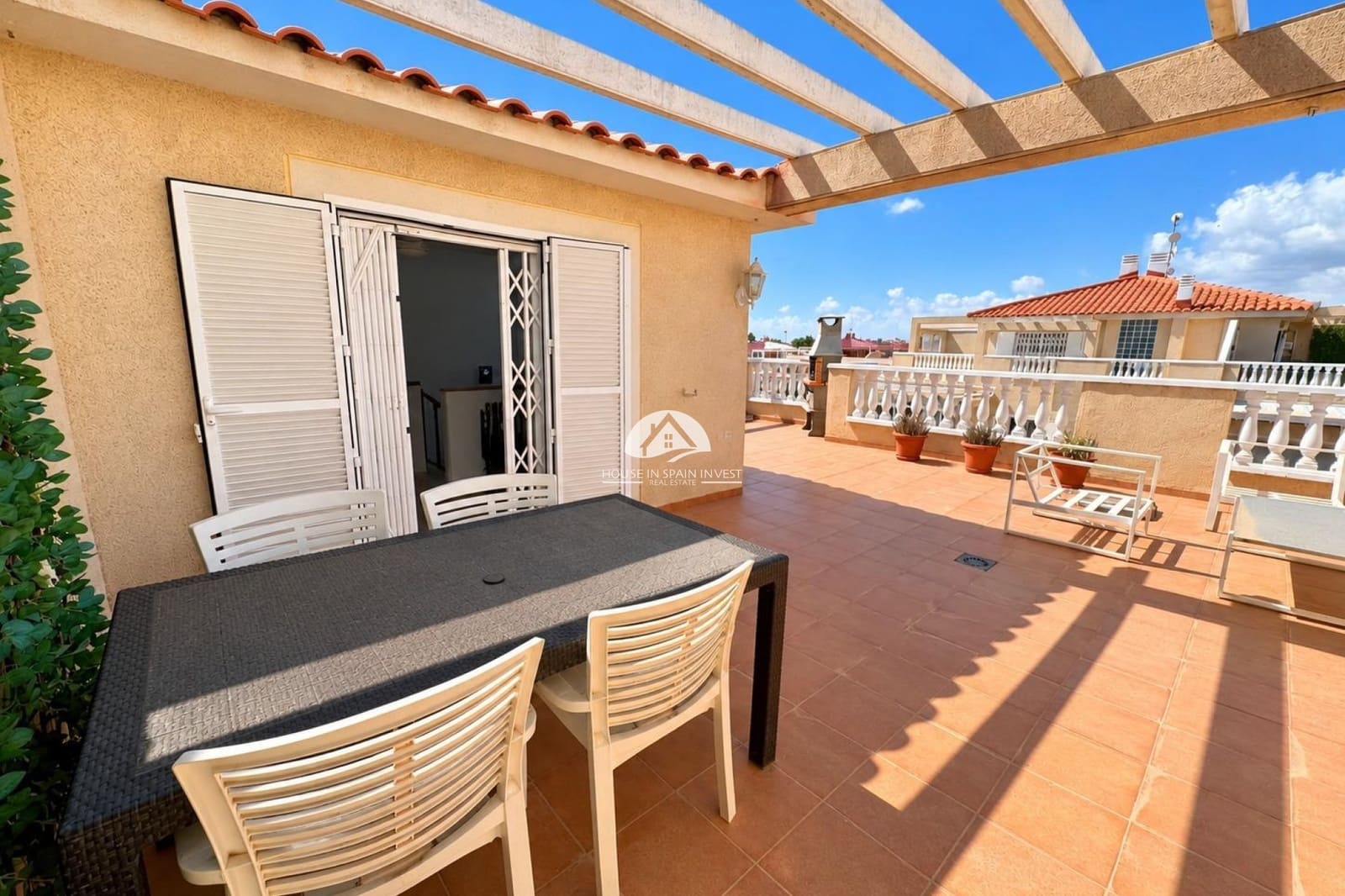 2 bedroom Apartment for sale in Playa Flamenca with pool - € 219,900 (Ref: 10158875)