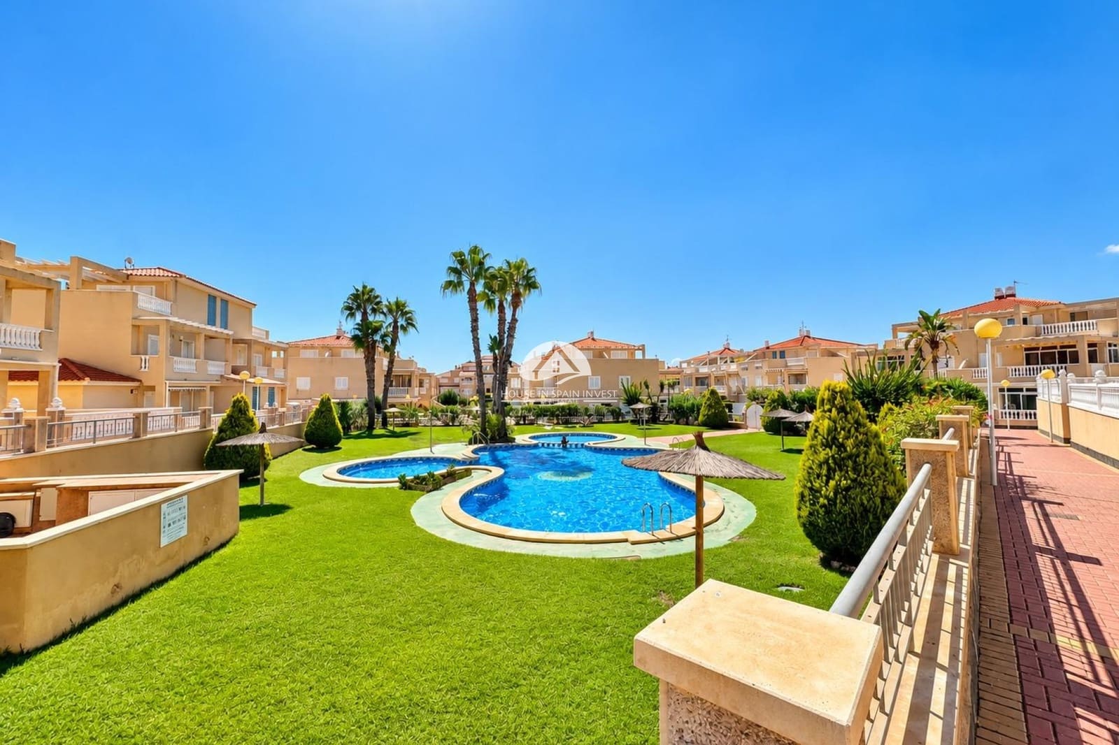 2 bedroom Apartment for sale in Playa Flamenca with pool - € 219,900 (Ref: 10158875)