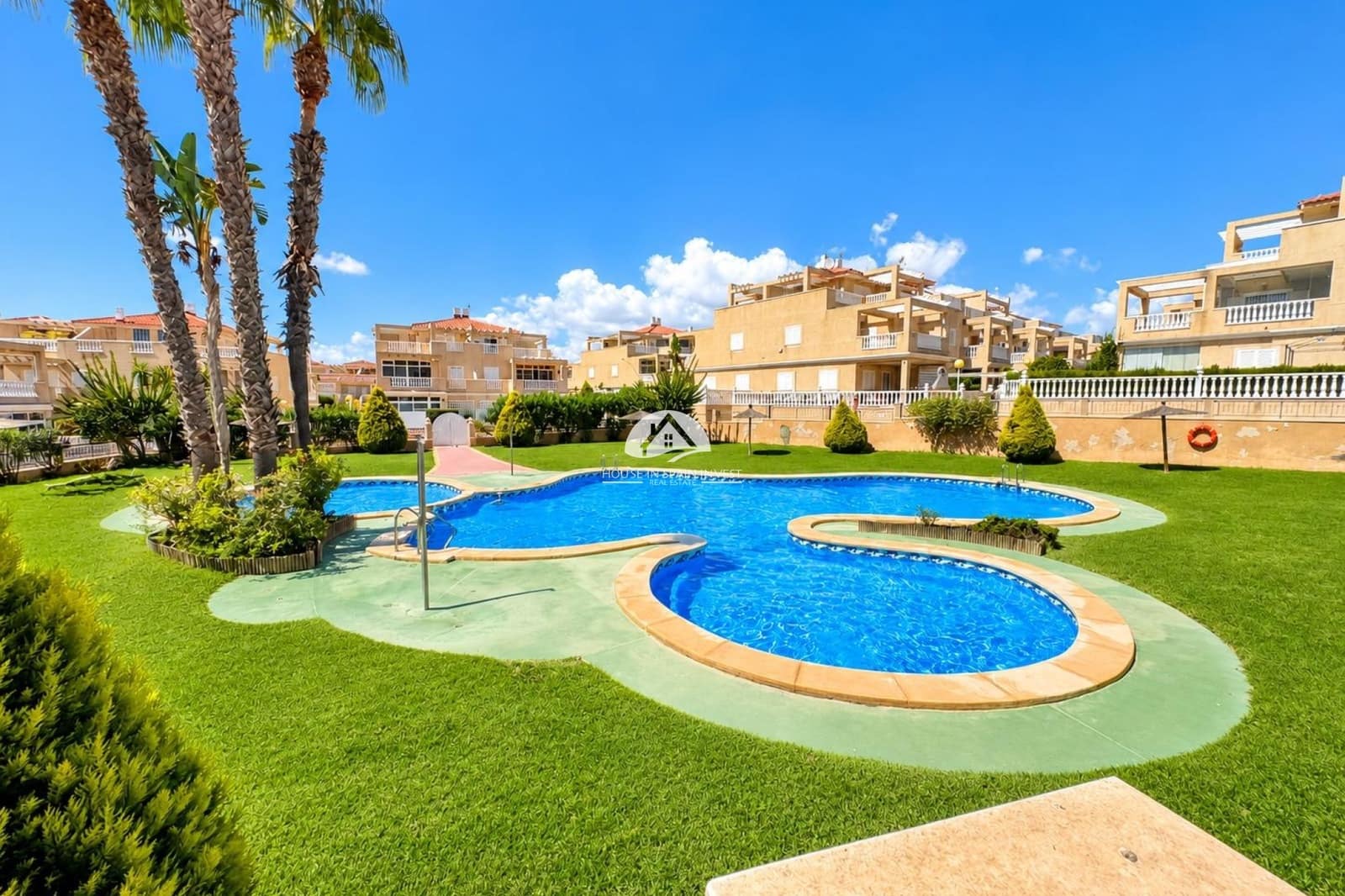 2 bedroom Apartment for sale in Playa Flamenca with pool - € 219,900 (Ref: 10158875)