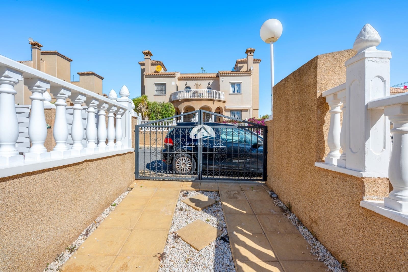3 soverom Villa til salgs i Orihuela Costa med svømmebasseng garasje - € 265 000 (Ref: 10158878)