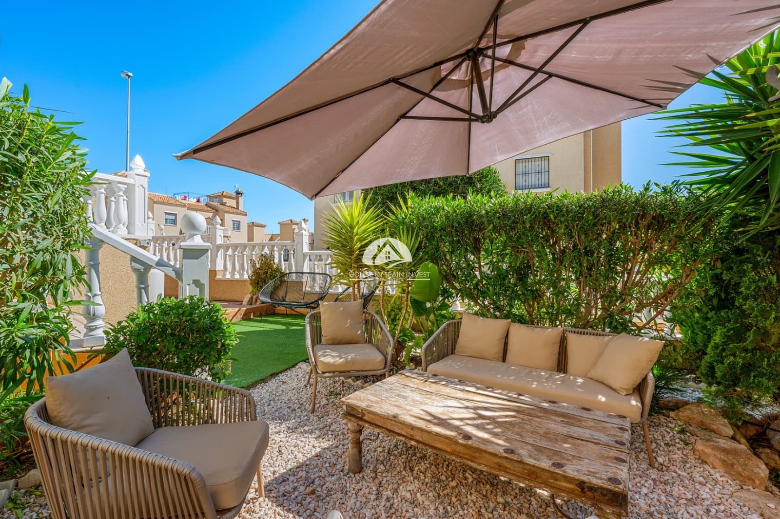 3 soverom Villa til salgs i Orihuela Costa med svømmebasseng garasje - € 265 000 (Ref: 10158878)