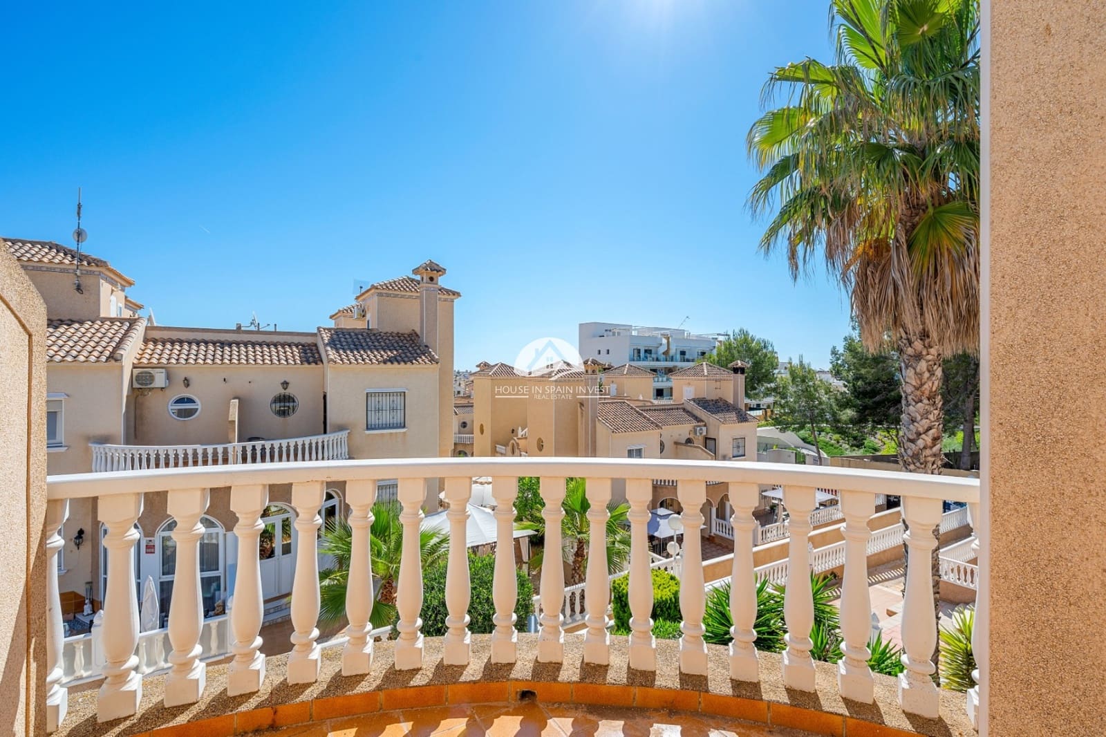3 soverom Villa til salgs i Orihuela Costa med svømmebasseng garasje - € 265 000 (Ref: 10158878)