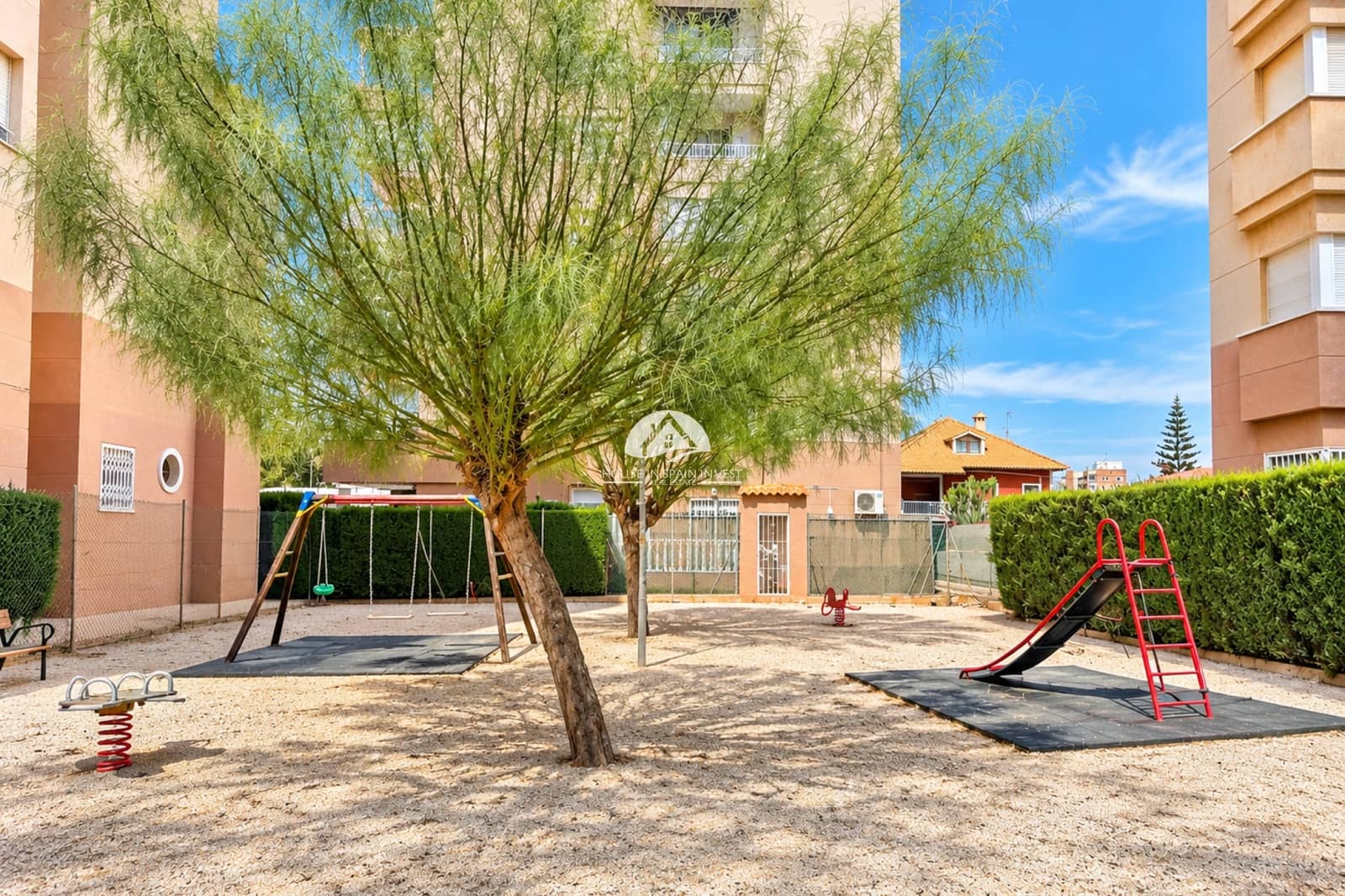 2 Zimmer Apartment zu verkaufen in Torrevieja mit Pool Garage - 149.900 € (Ref: 10158881)