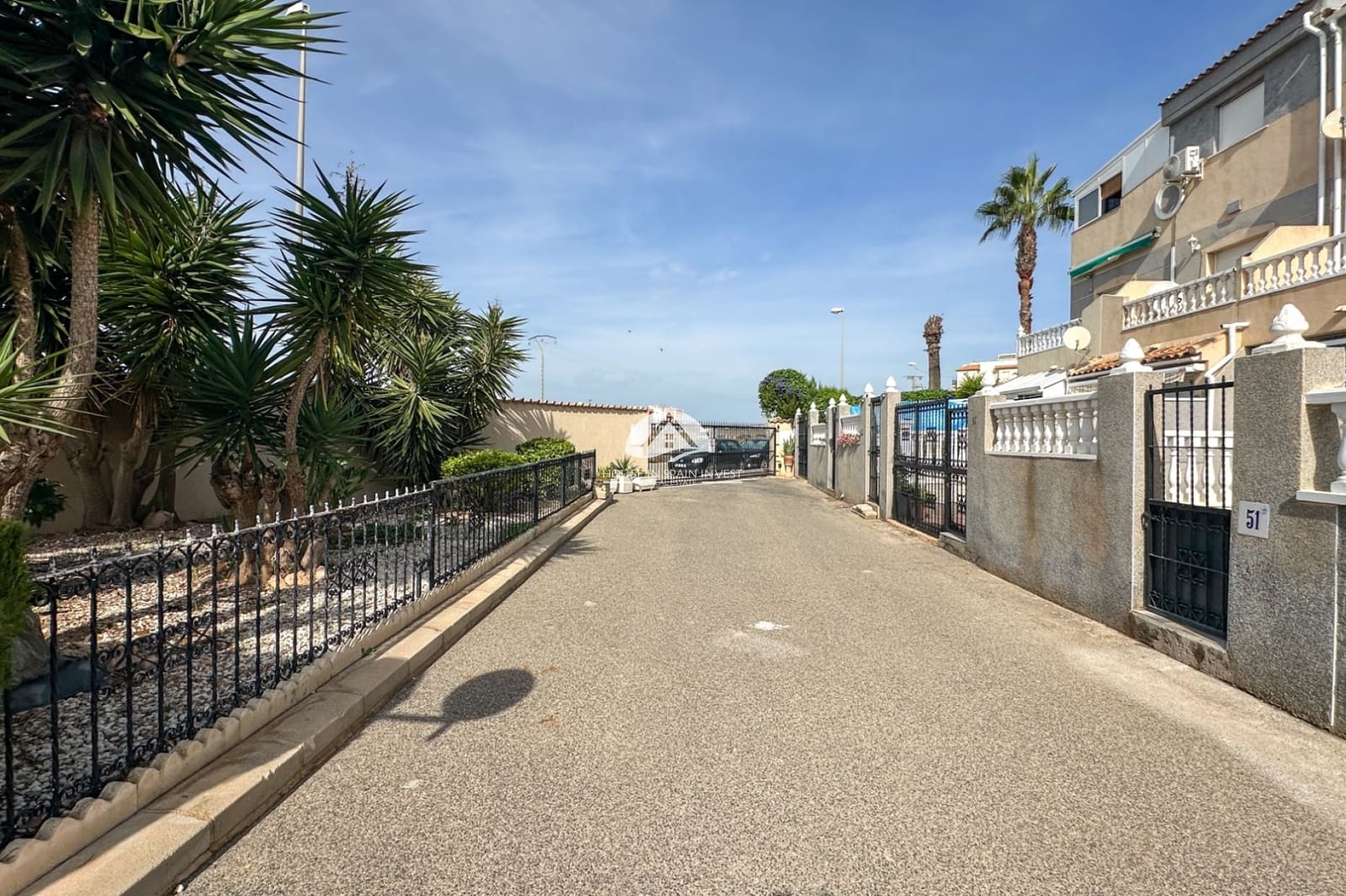 Casa de 2 habitaciones en Orihuela Costa en venta con piscina garaje - 180.000 € (Ref: 10158882)