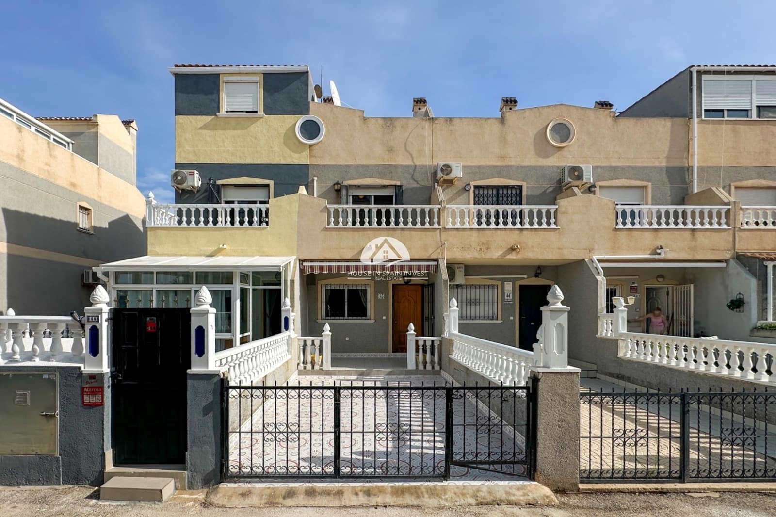Casa de 2 habitaciones en Orihuela Costa en venta con piscina garaje - 180.000 € (Ref: 10158882)