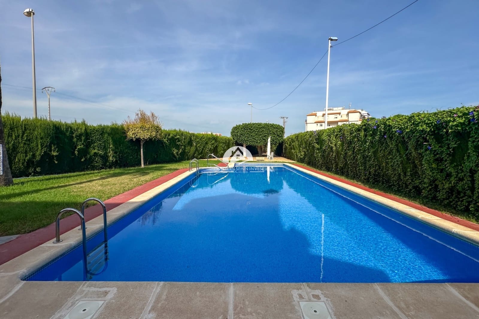 Casa de 2 habitaciones en Orihuela Costa en venta con piscina garaje - 180.000 € (Ref: 10158882)