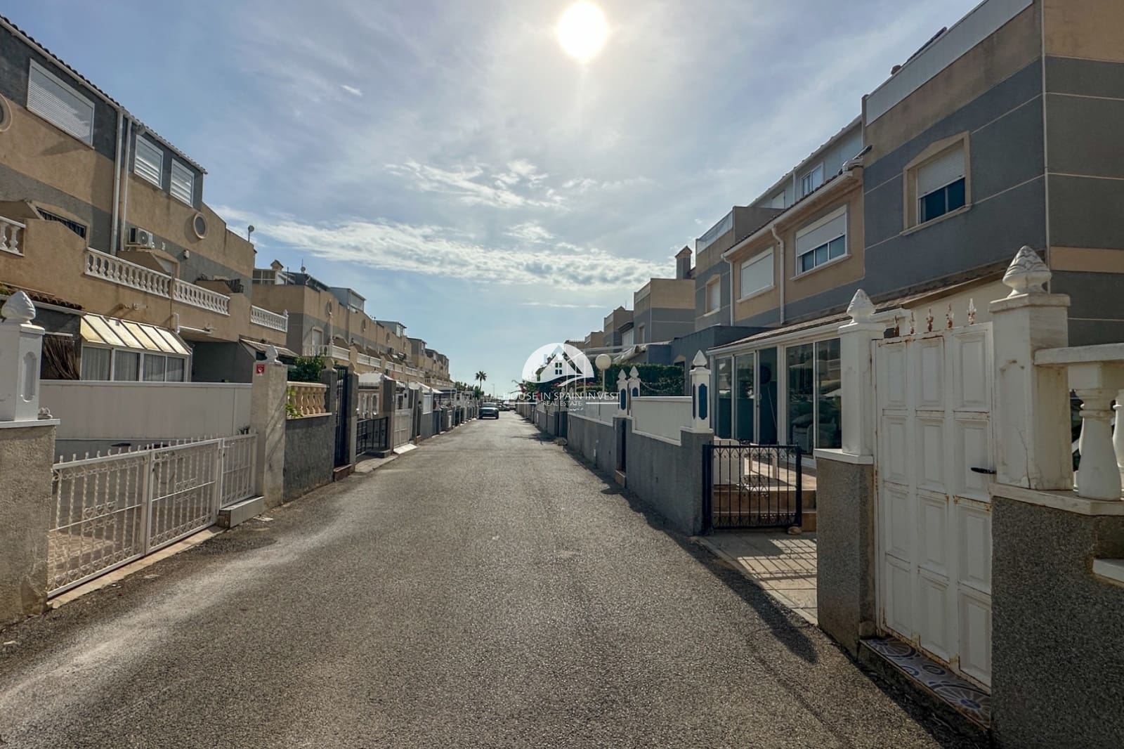 Casa de 2 habitaciones en Orihuela Costa en venta con piscina garaje - 180.000 € (Ref: 10158882)
