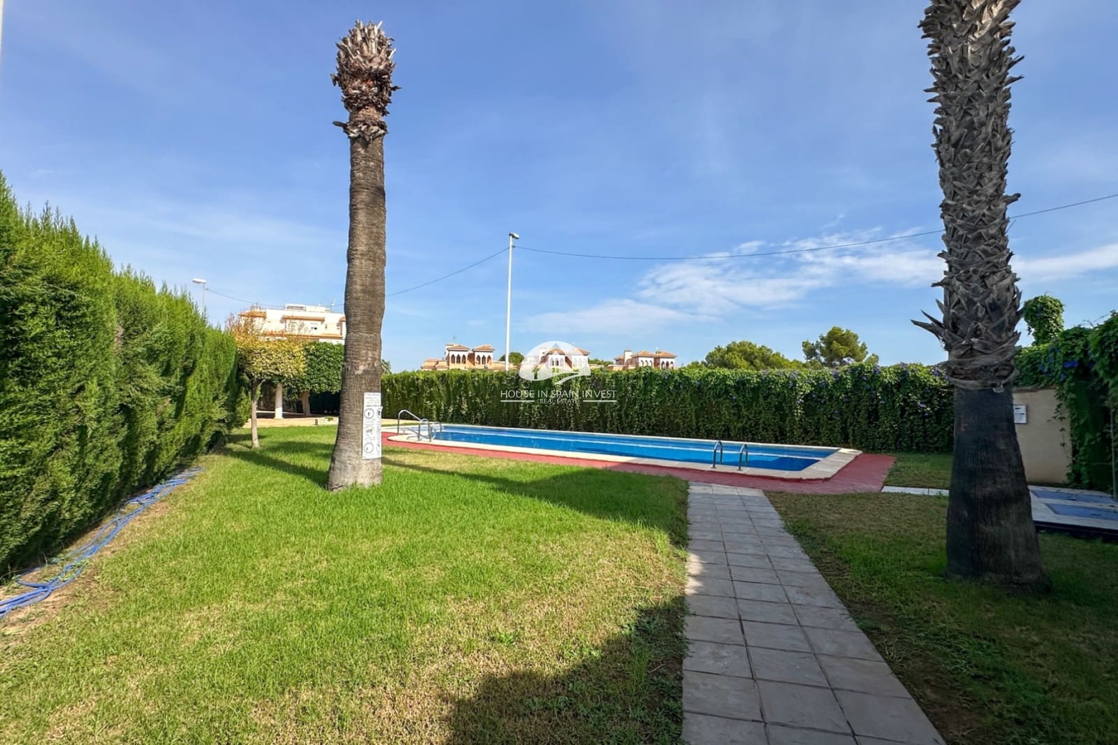 Casa de 2 habitaciones en Orihuela Costa en venta con piscina garaje - 180.000 € (Ref: 10158882)