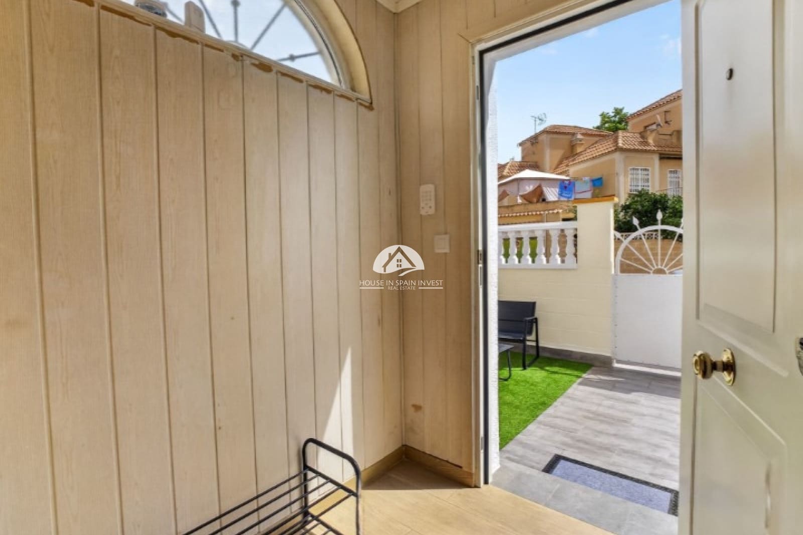 3 soveværelse Byhus til salg i Torrevieja med swimmingpool - € 199.000 (Ref: 10158884)