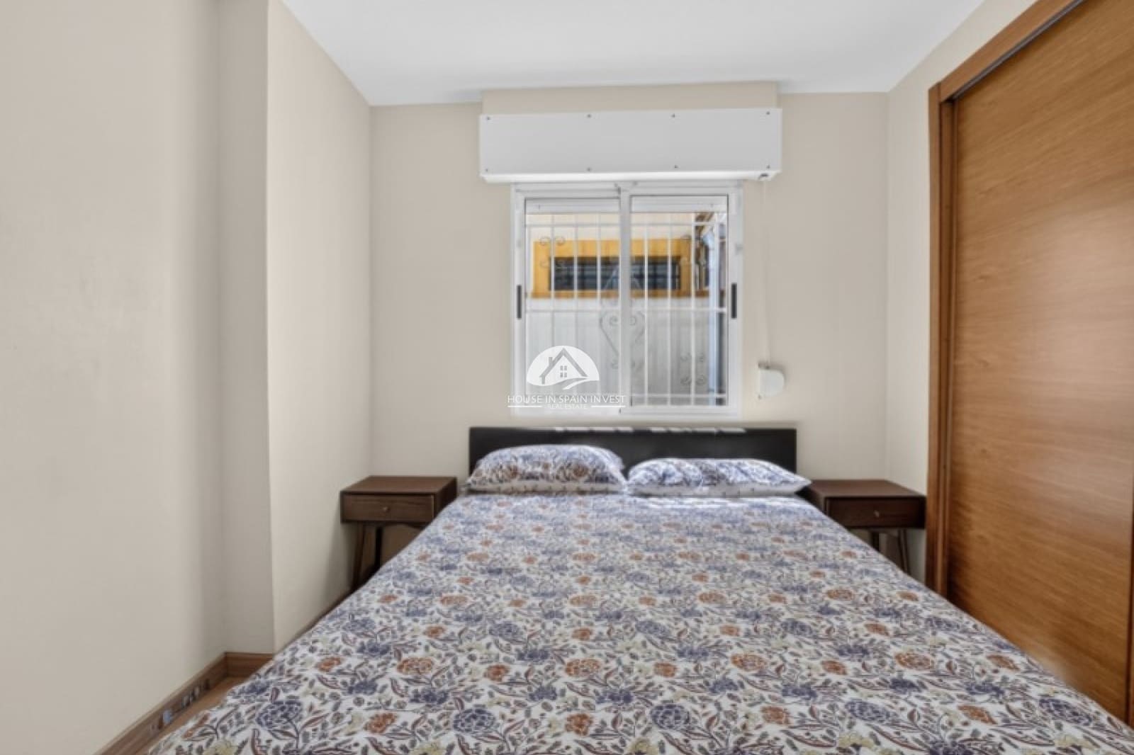 3 soveværelse Byhus til salg i Torrevieja med swimmingpool - € 199.000 (Ref: 10158884)