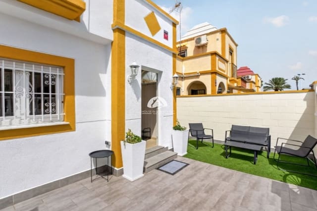 3 soveværelse Byhus til salg i El Chaparral - La Siesta - La Torreta, Torrevieja med swimmingpool - € 199.000 (Ref: 10158884)