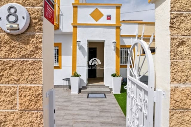 3 soveværelse Byhus til salg i El Chaparral - La Siesta - La Torreta, Torrevieja med swimmingpool - € 199.000 (Ref: 10158884)