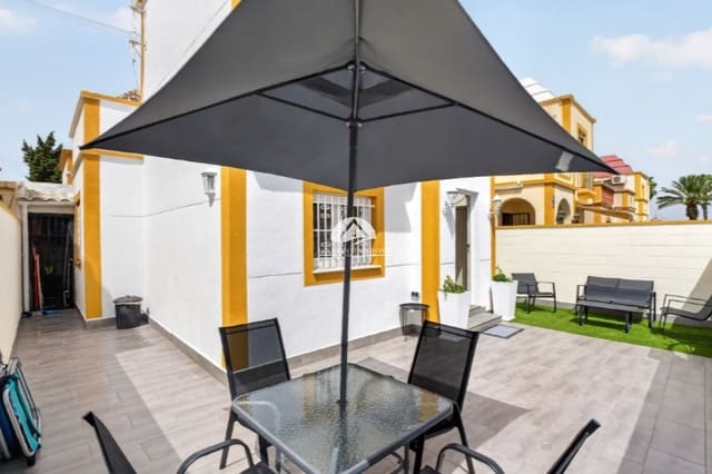 3 soveværelse Byhus til salg i El Chaparral - La Siesta - La Torreta, Torrevieja med swimmingpool - € 199.000 (Ref: 10158884)
