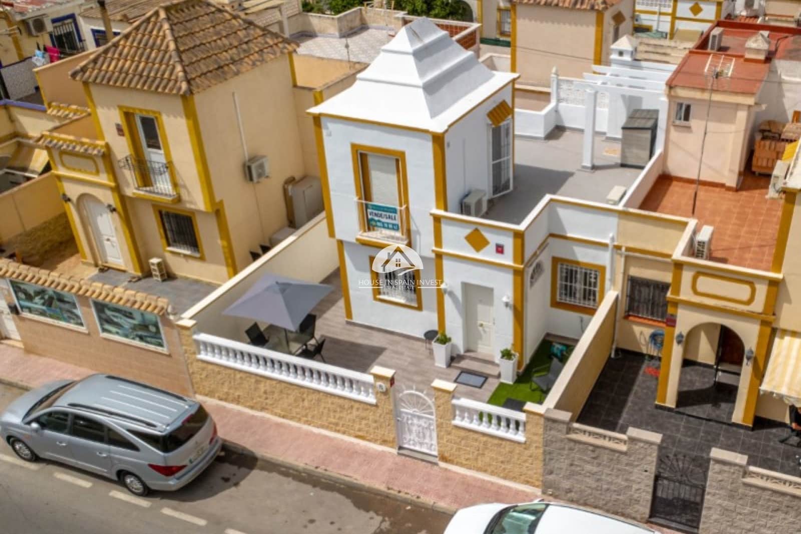 3 soveværelse Byhus til salg i Torrevieja med swimmingpool - € 199.000 (Ref: 10158884)