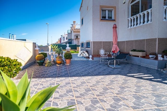 2 slaapkamer Villa te koop in Los Altos met zwembad garage - € 285.000 (Ref: 10158885)