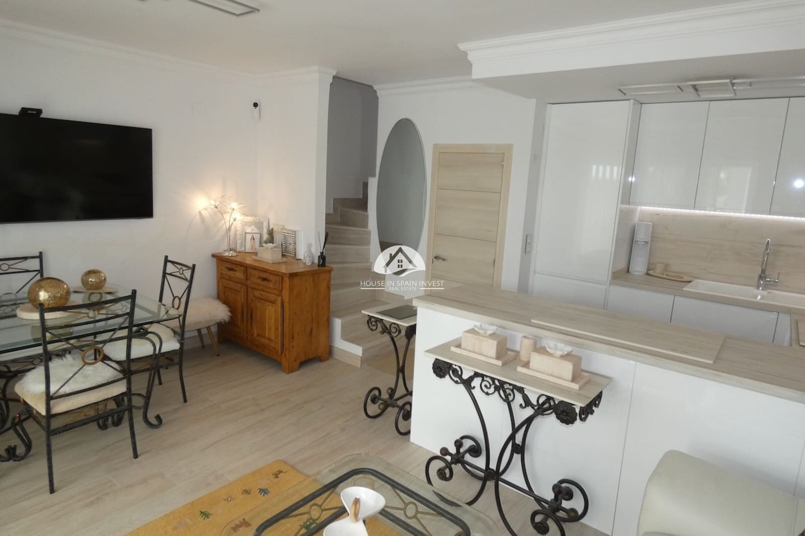 2 bedroom Townhouse for sale in Los Balcones with pool - € 155,000 (Ref: 10158887)