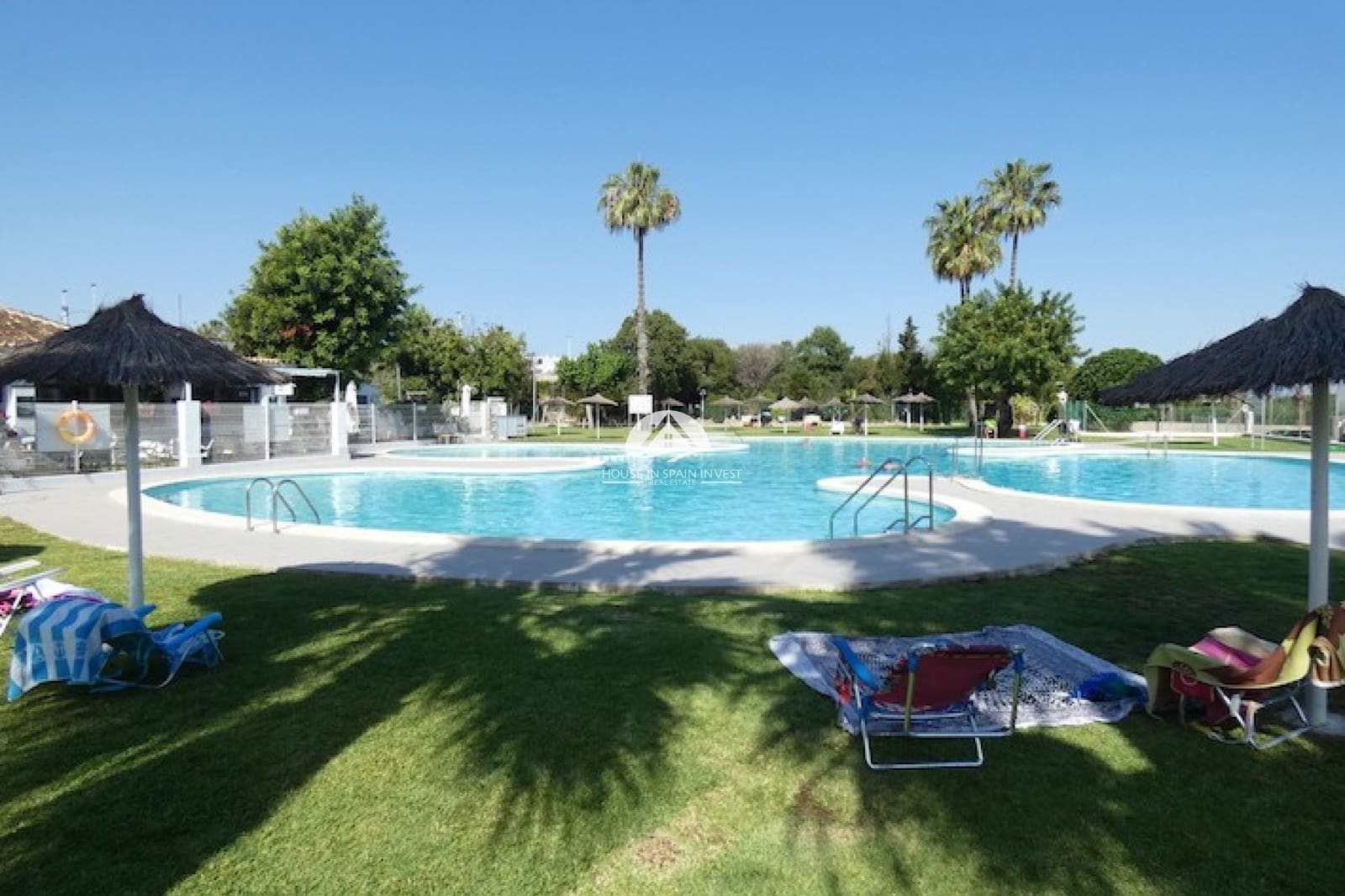 2 bedroom Townhouse for sale in Los Balcones with pool - € 155,000 (Ref: 10158887)