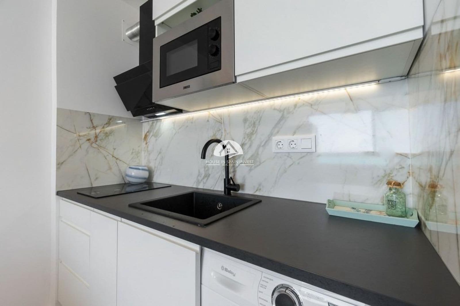 1 slaapkamer Appartement te koop in Torrevieja - € 175.000 (Ref: 10164139)