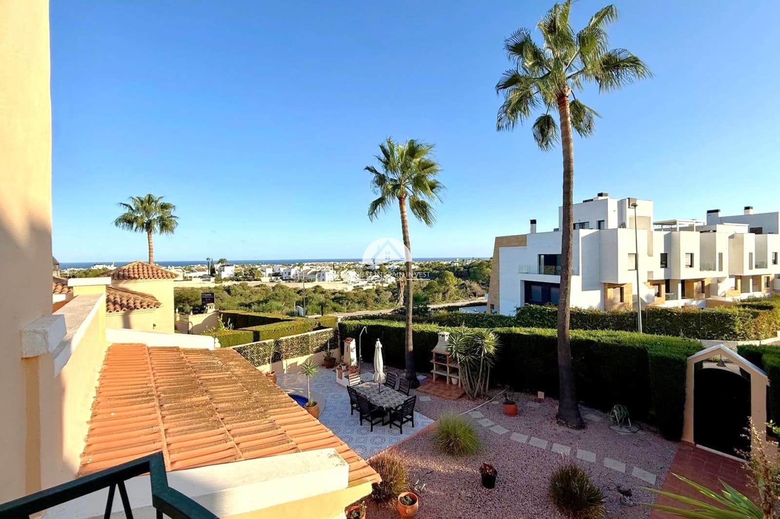 6 bedroom Villa for sale in Orihuela Costa with pool - € 475,000 (Ref: 10164140)