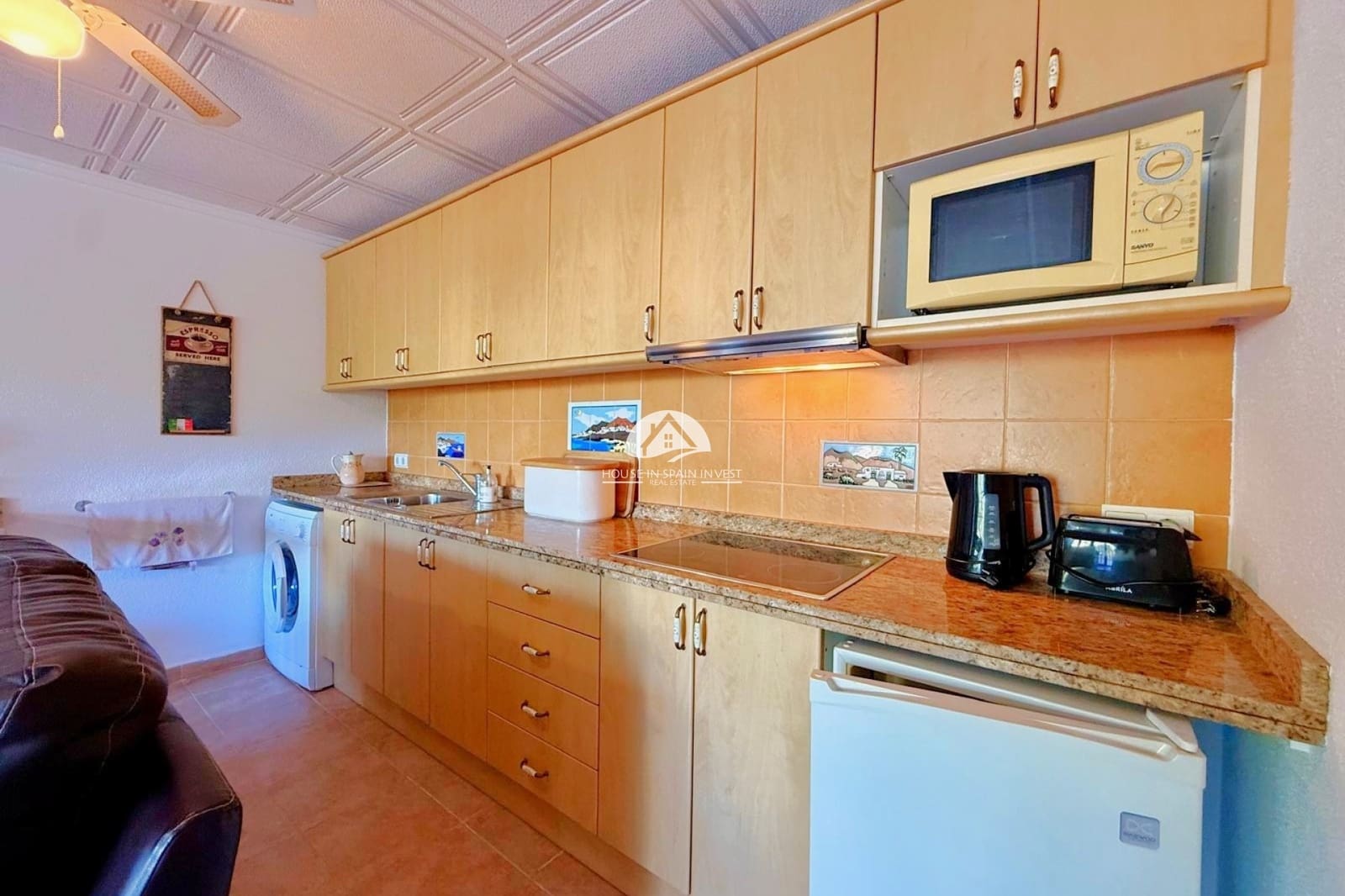 6 bedroom Villa for sale in Orihuela Costa with pool - € 475,000 (Ref: 10164140)