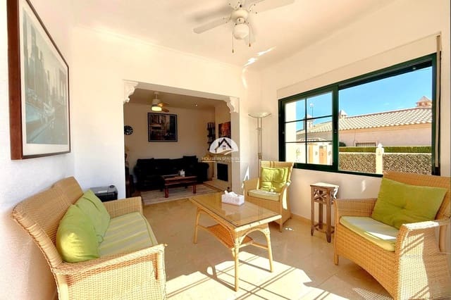 Chalet de 6 habitaciones en Villamartin, Orihuela en venta con piscina - 475.000 € (Ref: 10164140)