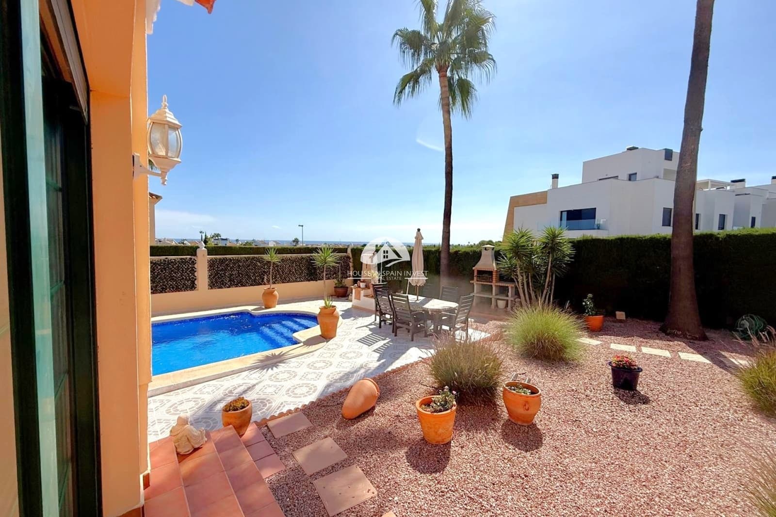6 bedroom Villa for sale in Orihuela Costa with pool - € 475,000 (Ref: 10164140)