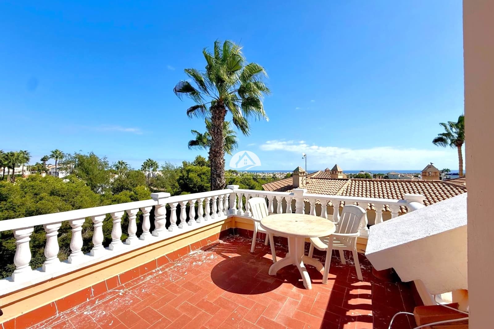 6 bedroom Villa for sale in Orihuela Costa with pool - € 475,000 (Ref: 10164140)