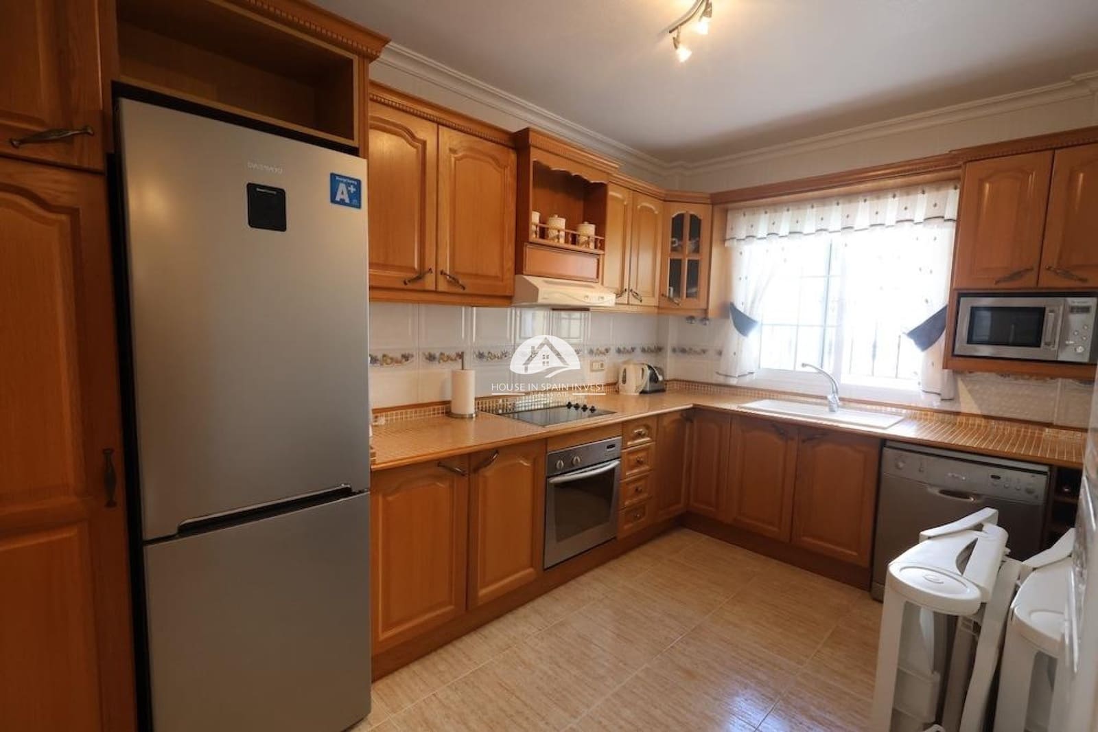 3 sypialnia Willa na sprzedaż w Orihuela Costa z basenem garażem - 360 000 € (Ref: 10164142)