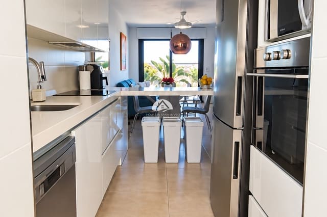 3 soveværelse Byhus til salg i Villamartin, Orihuela med swimmingpool garage - € 395.000 (Ref: 10179634)