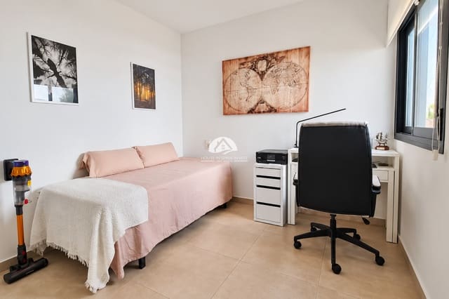 3 soveværelse Byhus til salg i Villamartin, Orihuela med swimmingpool garage - € 395.000 (Ref: 10179634)