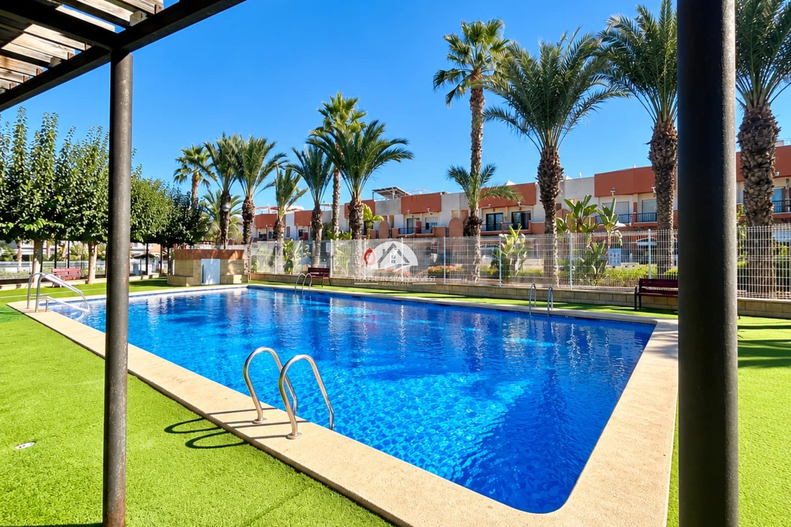 3 soveværelse Byhus til salg i Orihuela Costa med swimmingpool garage - € 395.000 (Ref: 10179634)