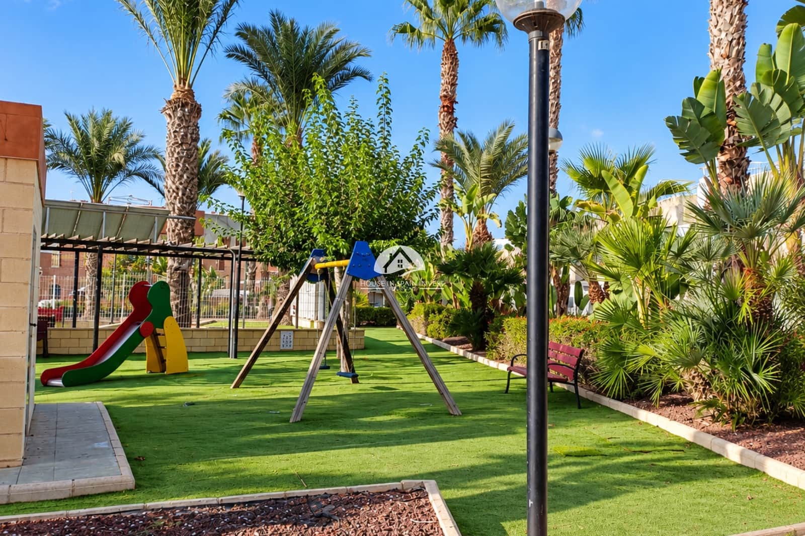 3 soveværelse Byhus til salg i Orihuela Costa med swimmingpool garage - € 395.000 (Ref: 10179634)