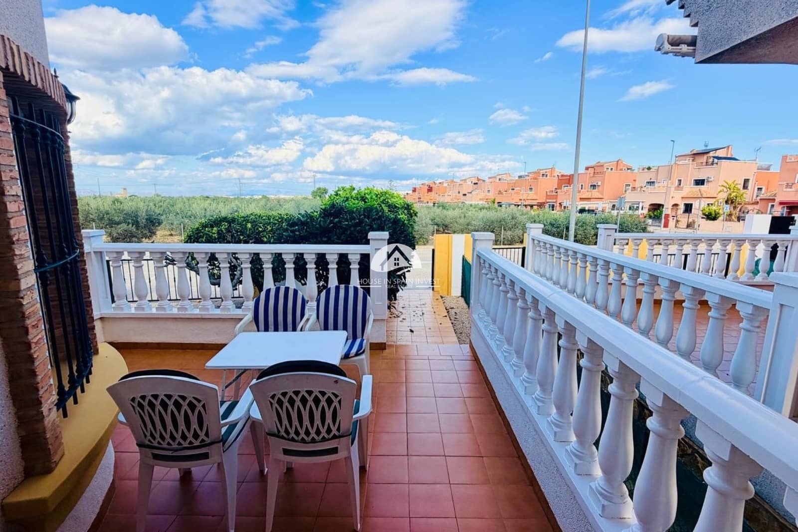 3 soverom Villa til salgs i Los Montesinos med garasje - € 255 000 (Ref: 10179635)