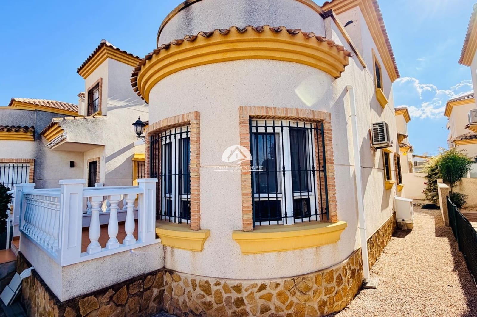 3 soverom Villa til salgs i Los Montesinos med garasje - € 255 000 (Ref: 10179635)