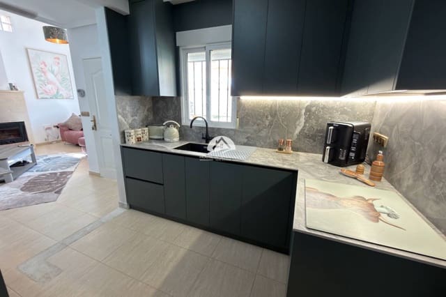 Chalet de 3 habitaciones en Los Montesinos en venta con piscina garaje - 299.995 € (Ref: 10179640)