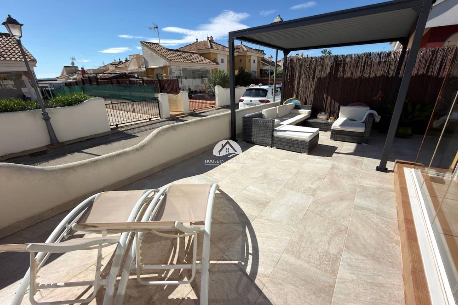 Chalet de 3 habitaciones en Los Montesinos en venta con piscina garaje - 299.995 € (Ref: 10179640)