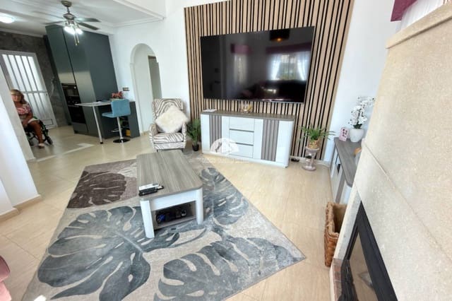 Chalet de 3 habitaciones en Los Montesinos en venta con piscina garaje - 299.995 € (Ref: 10179640)