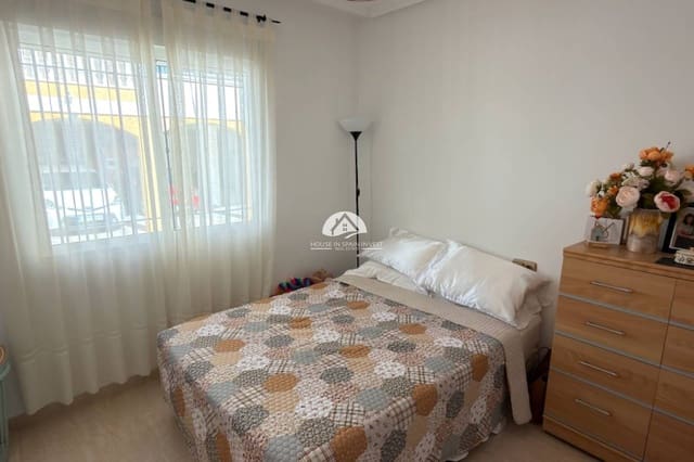 Chalet de 3 habitaciones en Los Montesinos en venta con piscina garaje - 299.995 € (Ref: 10179640)