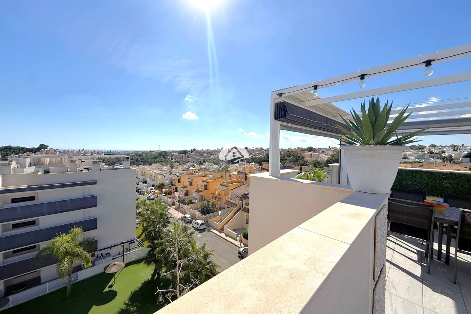 2 soverom Penthouse til salgs i Orihuela Costa med svømmebasseng garasje - € 335 000 (Ref: 10179642)