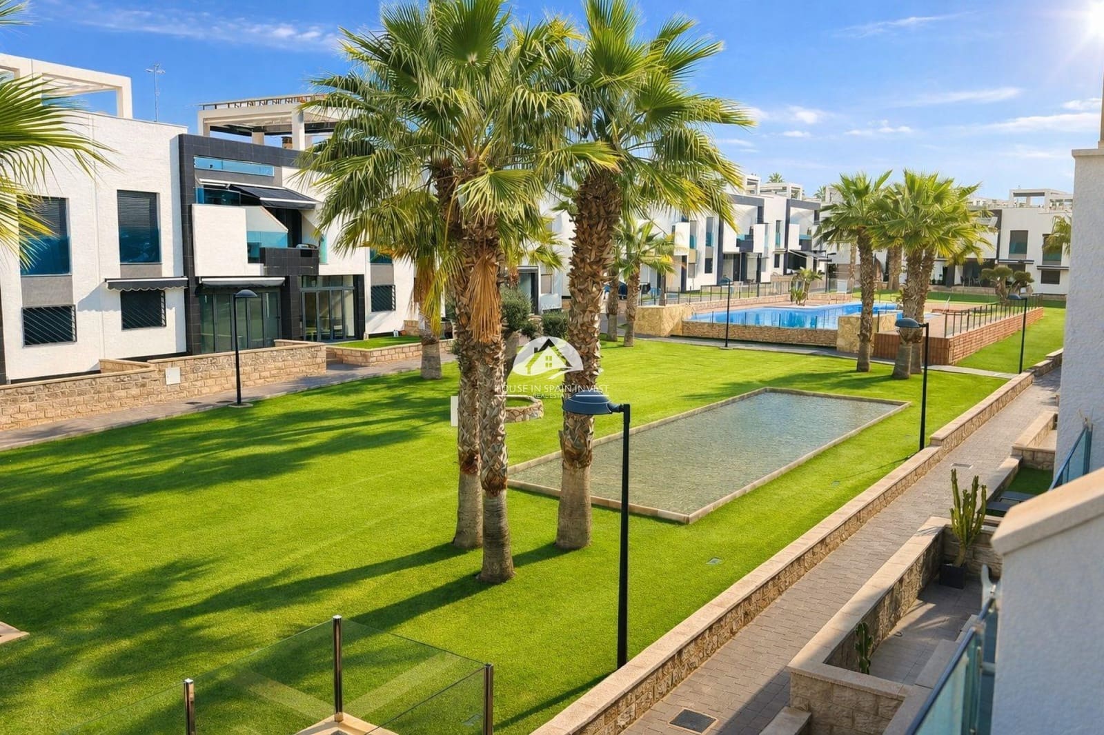 2 soverom Penthouse til salgs i Punta Prima med svømmebasseng garasje - € 269 900 (Ref: 9759226)