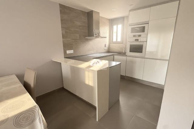 2 soverom Penthouse til salgs i Punta Prima, Torrevieja med svømmebasseng garasje - € 269 900 (Ref: 9759226)