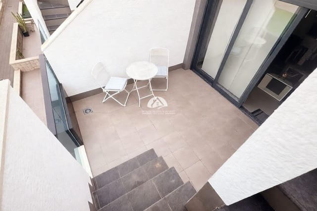 2 soverom Penthouse til salgs i Punta Prima, Torrevieja med svømmebasseng garasje - € 269 900 (Ref: 9759226)