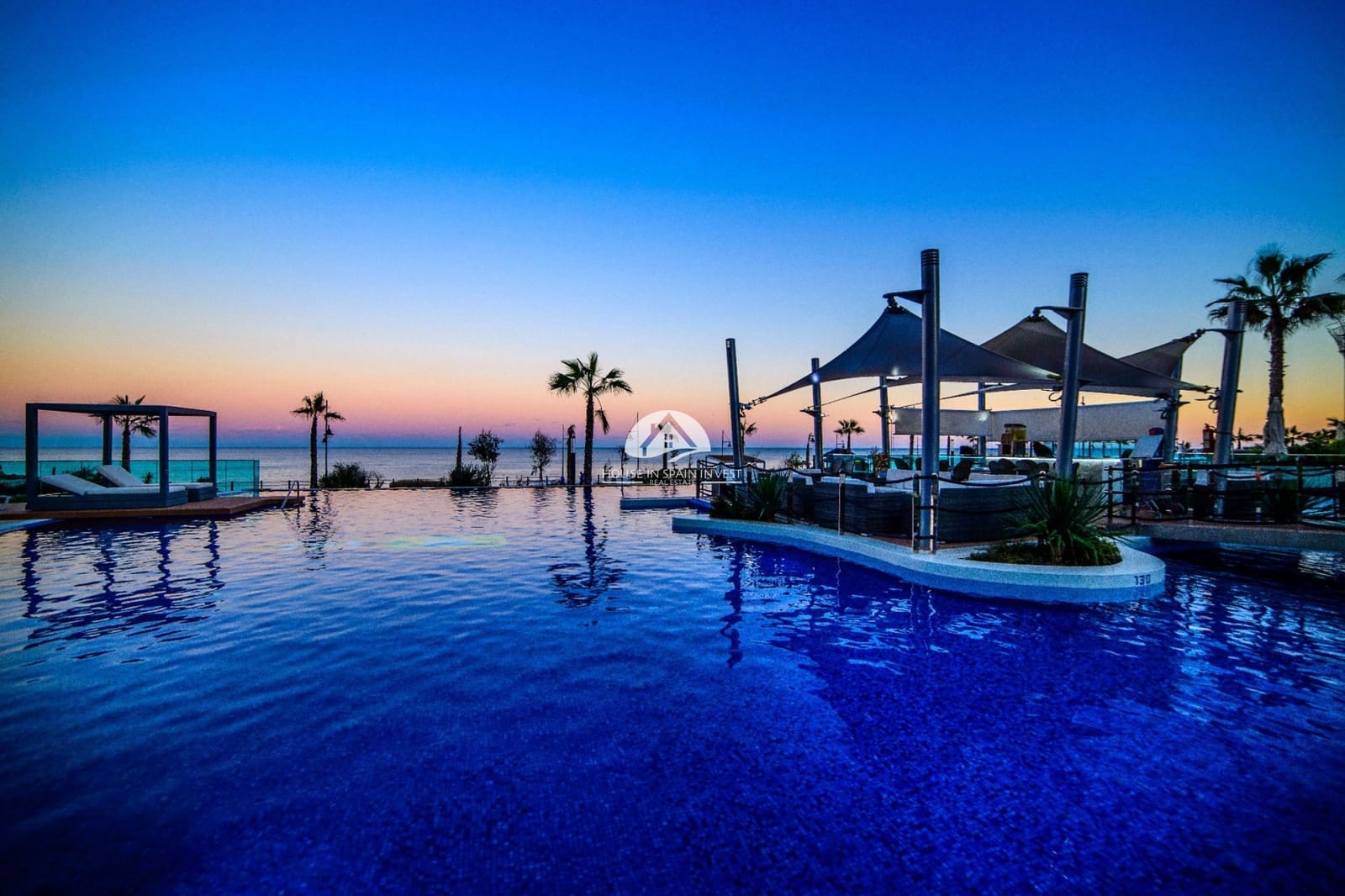 2 soveværelse Penthouse til salg i Punta Prima - € 699.000 (Ref: 9759227)