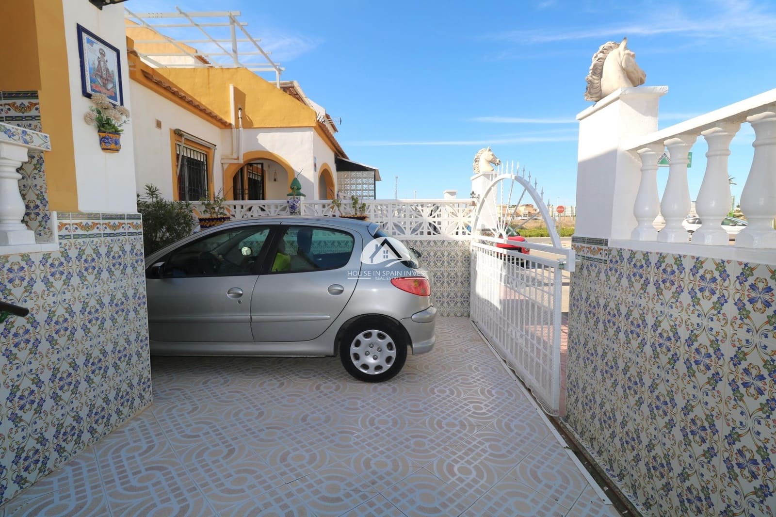 2 quarto Bungalow para venda em Torrevieja com piscina - 168 000 € (Ref: 9759230)