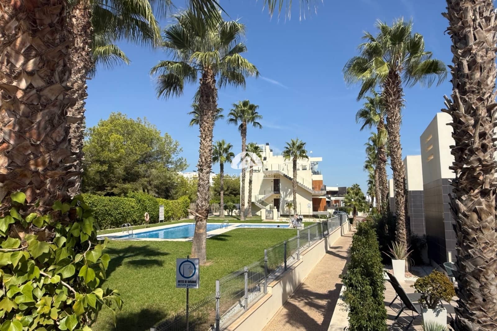 2 sovrum Lägenhet till salu i Orihuela Costa med pool - 235 000 € (Ref: 9759232)