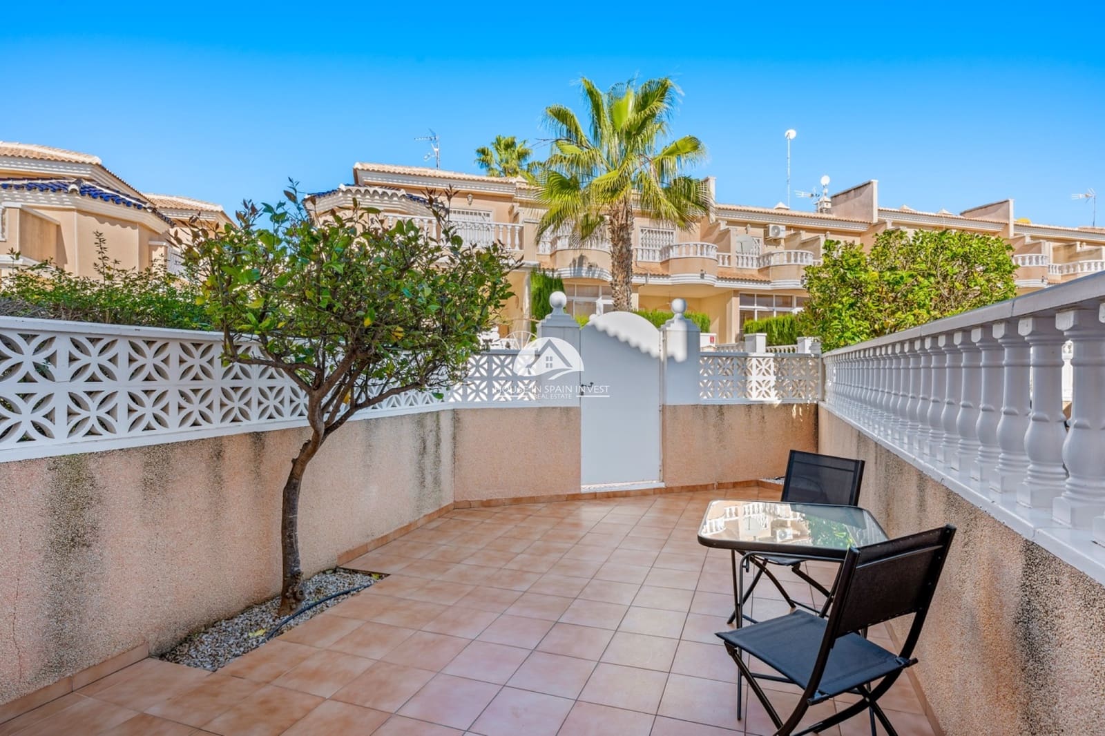 2 makuuhuone Omakotitalo myytävänä paikassa Rojales mukana uima-altaan - 165 000 € (Ref: 9759234)