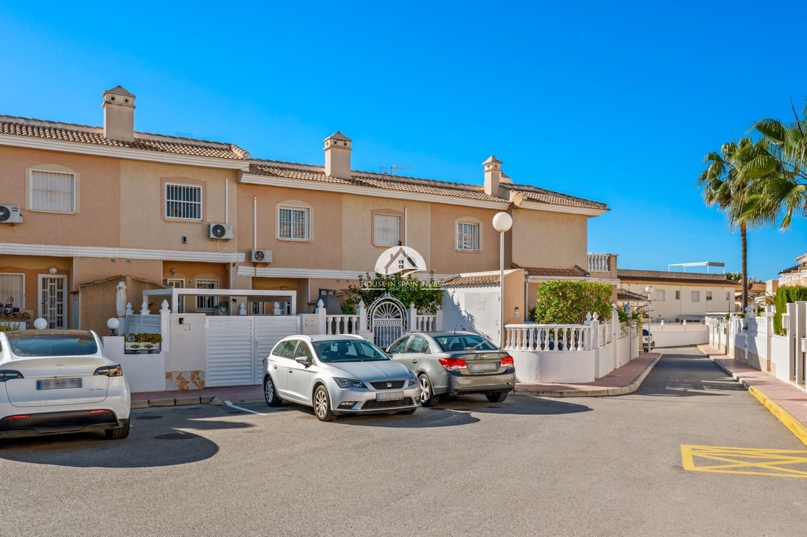 2 makuuhuone Omakotitalo myytävänä paikassa Rojales mukana uima-altaan - 165 000 € (Ref: 9759234)