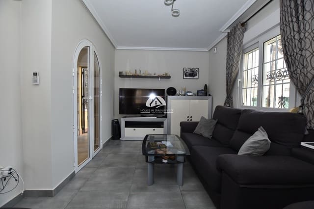 Chalet de 3 habitaciones en Villamartín - Las Filipinas, Orihuela en venta - 445.000 € (Ref: 9759236)