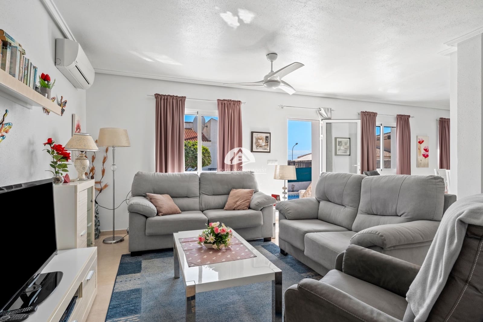 2 soveværelse Villa til salg i Ciudad Quesada med swimmingpool - € 365.000 (Ref: 9759237)